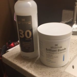 Ugly duckling bleach and developer